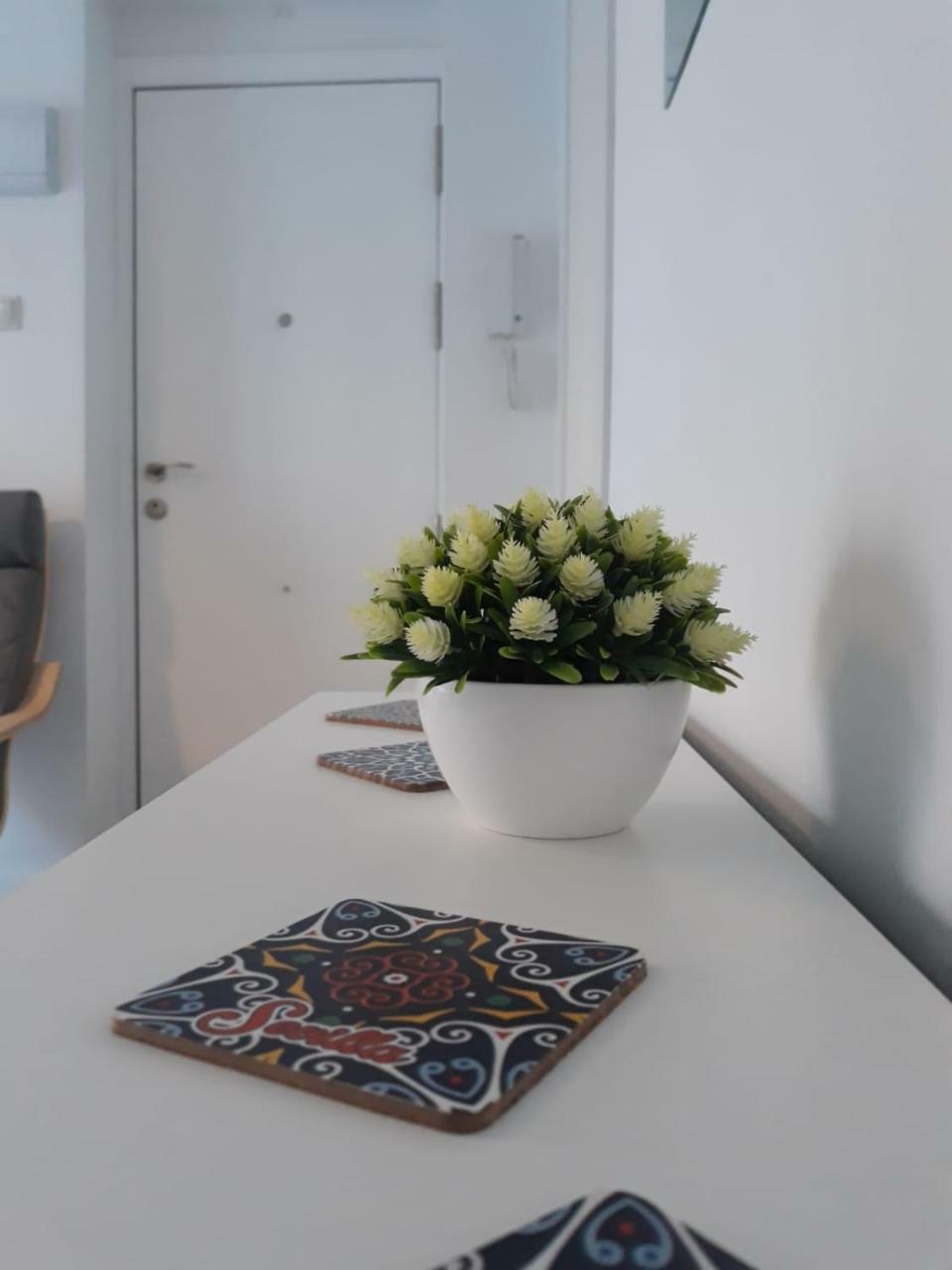 Apartamento Santa Justa Севилья Экстерьер фото